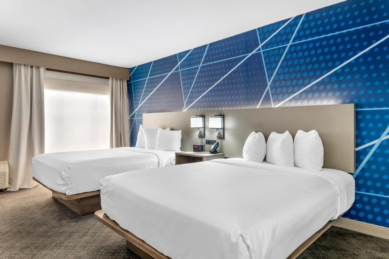 Comfort Inn & Suites Irving Las Colinas Dfw Екстер'єр фото