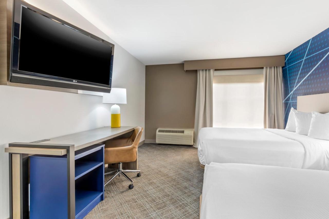 Comfort Inn & Suites Irving Las Colinas Dfw Екстер'єр фото