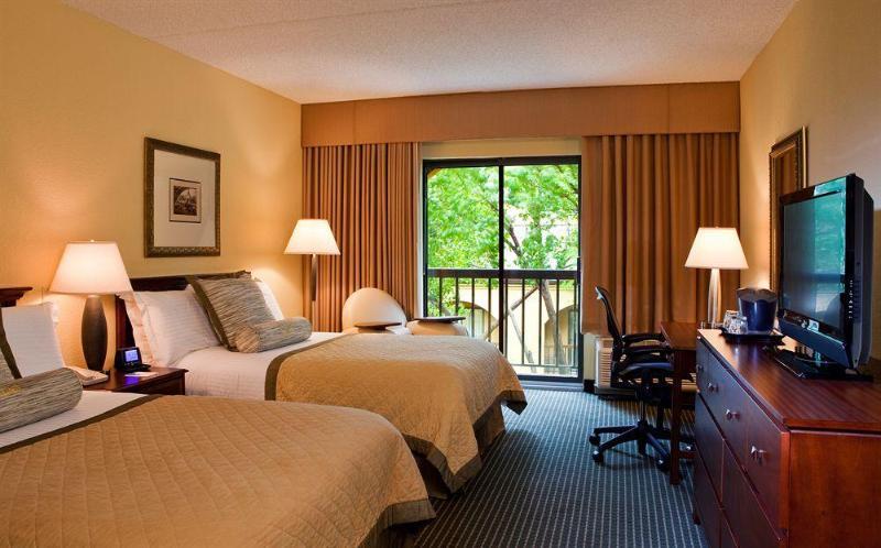 Comfort Inn & Suites Irving Las Colinas Dfw Екстер'єр фото